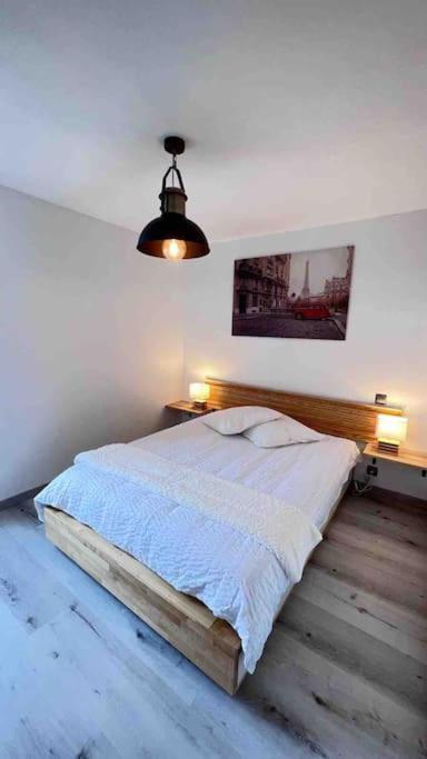 Logement Moderne Au Coeur Du Village Saint-Georges-de-Luzençon Εξωτερικό φωτογραφία